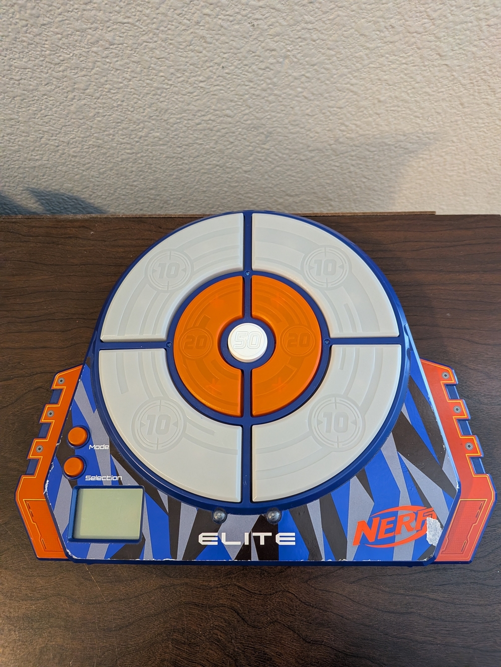 Nerf Elite Electronic Target - Blue, Orange & White